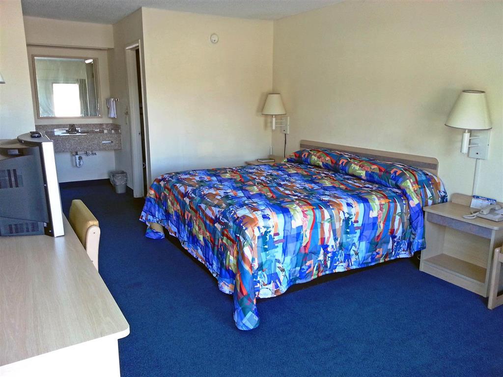 Clarion Pointe 2*