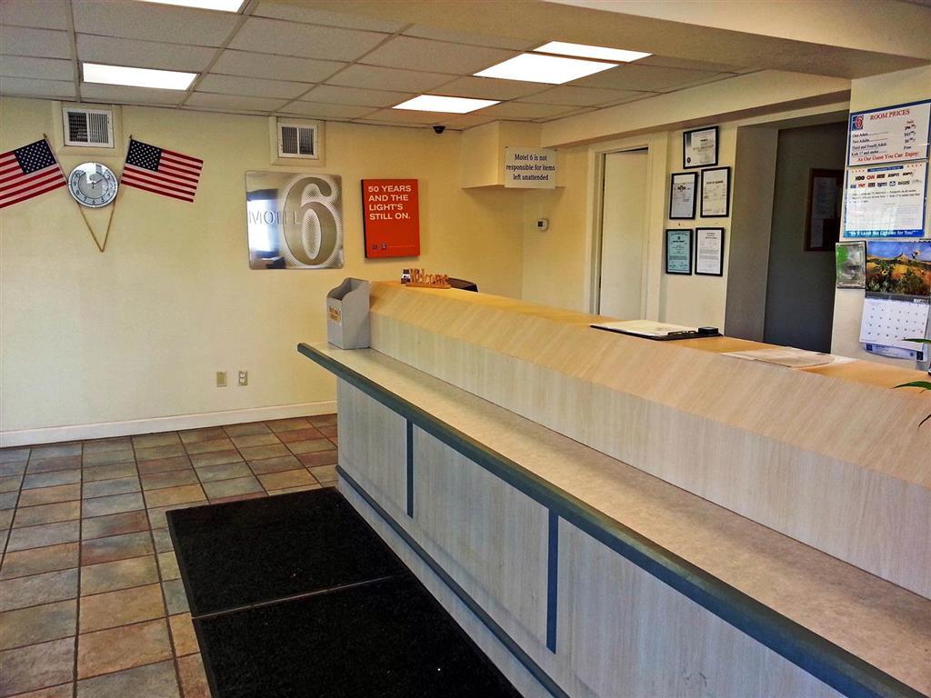 Clarion Pointe Hotel Decatur