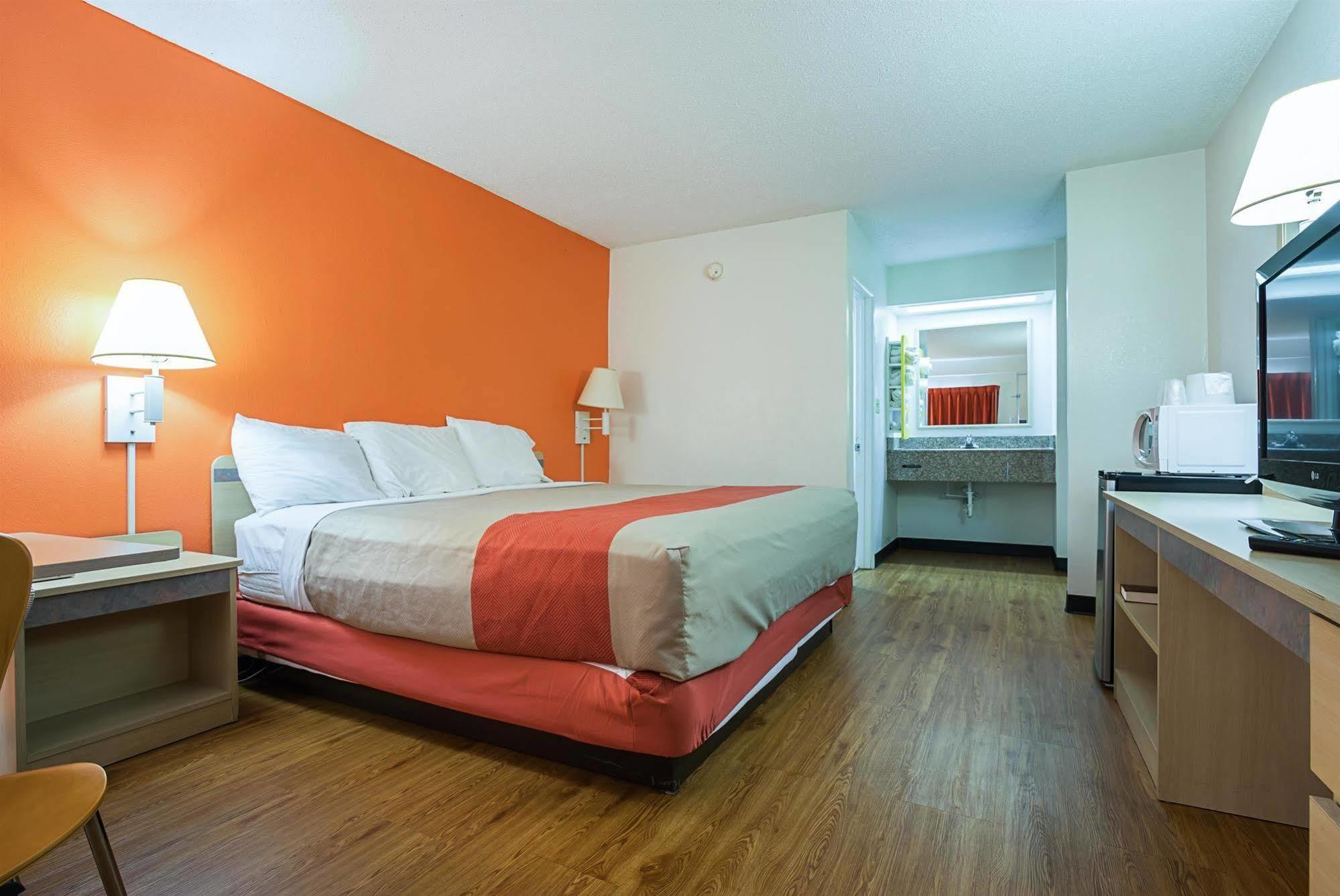 Clarion Pointe Decatur